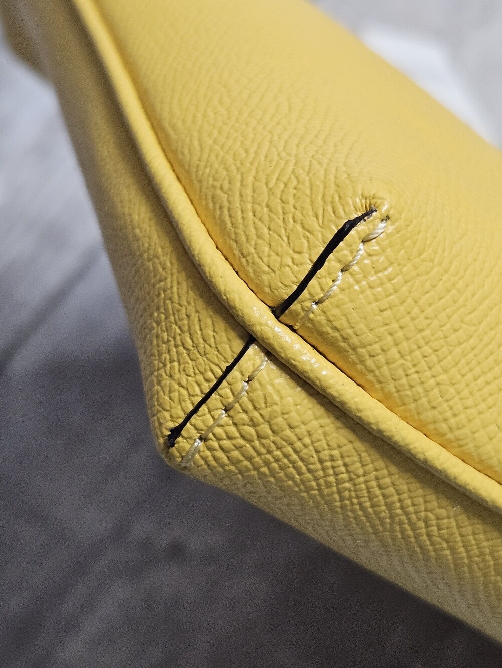Coach Kitt Messenger Crossgrain Leather Crossbody Bag Yellow New CC526 - Picture 8 of 12
